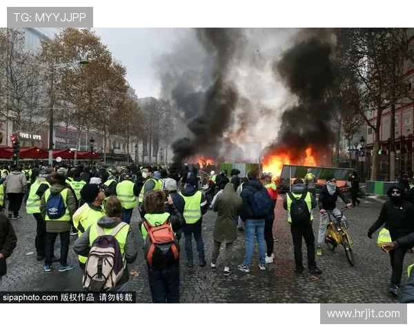 巴黎警方警告球迷禁香榭丽舍庆祝